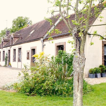 La Pastorale Bed and Breakfast La Puisaye Exteriör bild