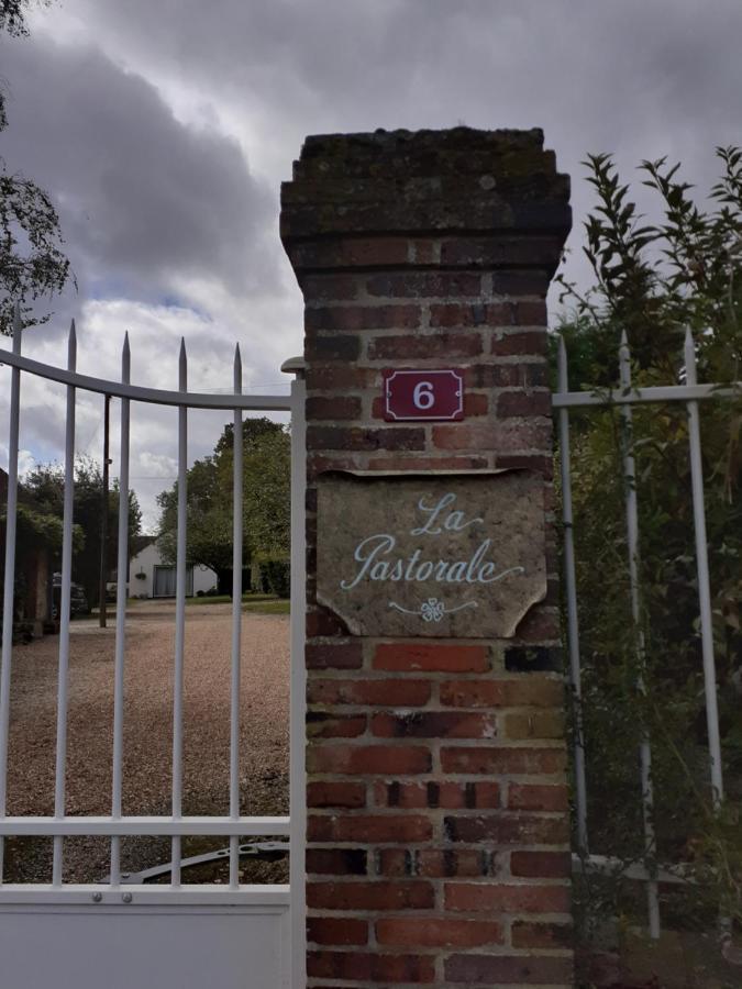 La Pastorale Bed and Breakfast La Puisaye Exteriör bild